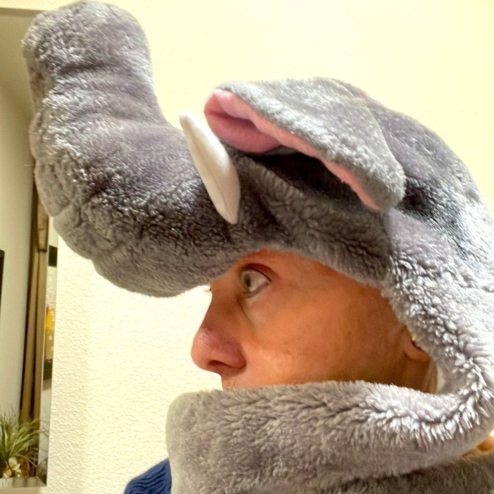 UNBRANDED Stuffed Elephant Kids Faux Fur Hooded Hat Scarf‎ with Pockets Unisex